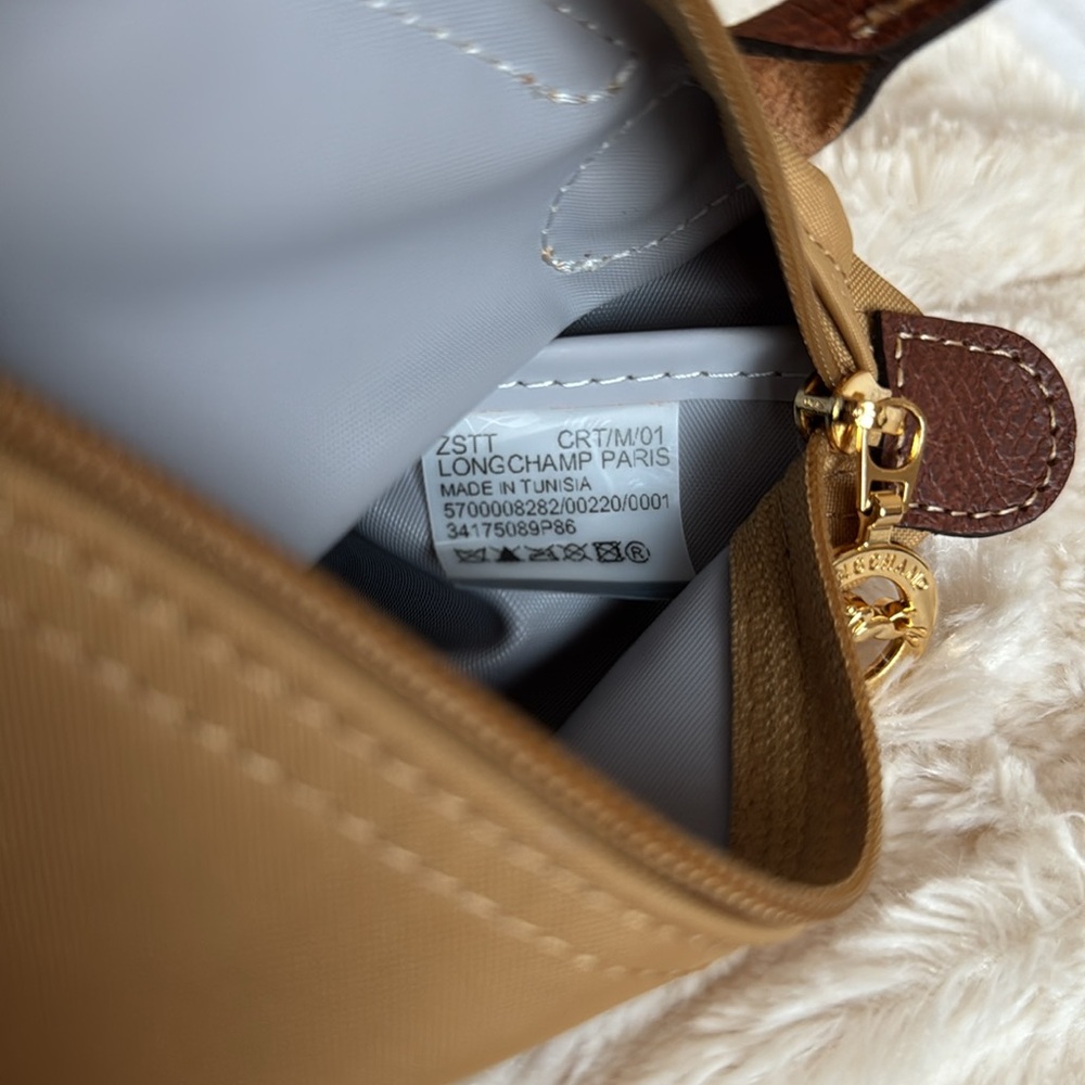 Authentic Longchamp Le Pliage Mini pouch - Picture 6 of 7